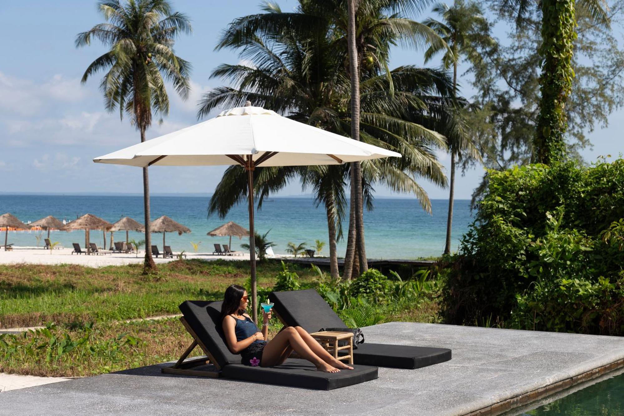 Hotel Tamu Koh Rong Pagoda Beach Exterior foto